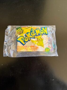 vintage new and sealed Pokemon Pikachu keychain with card from wendy’s